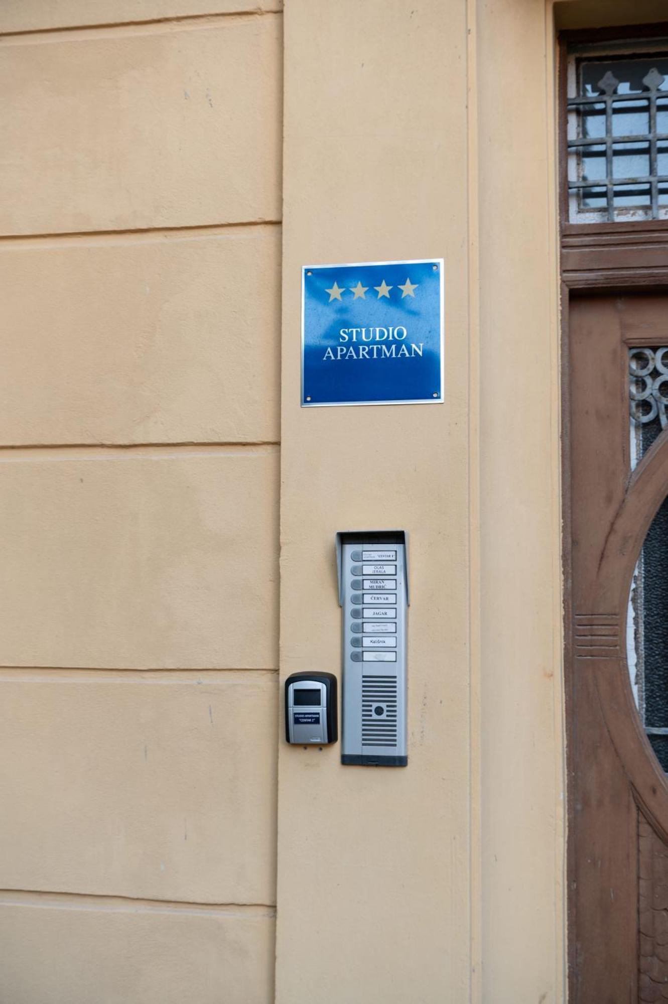 Studio "Centar 1"-50M2 Opatija Zewnętrze zdjęcie